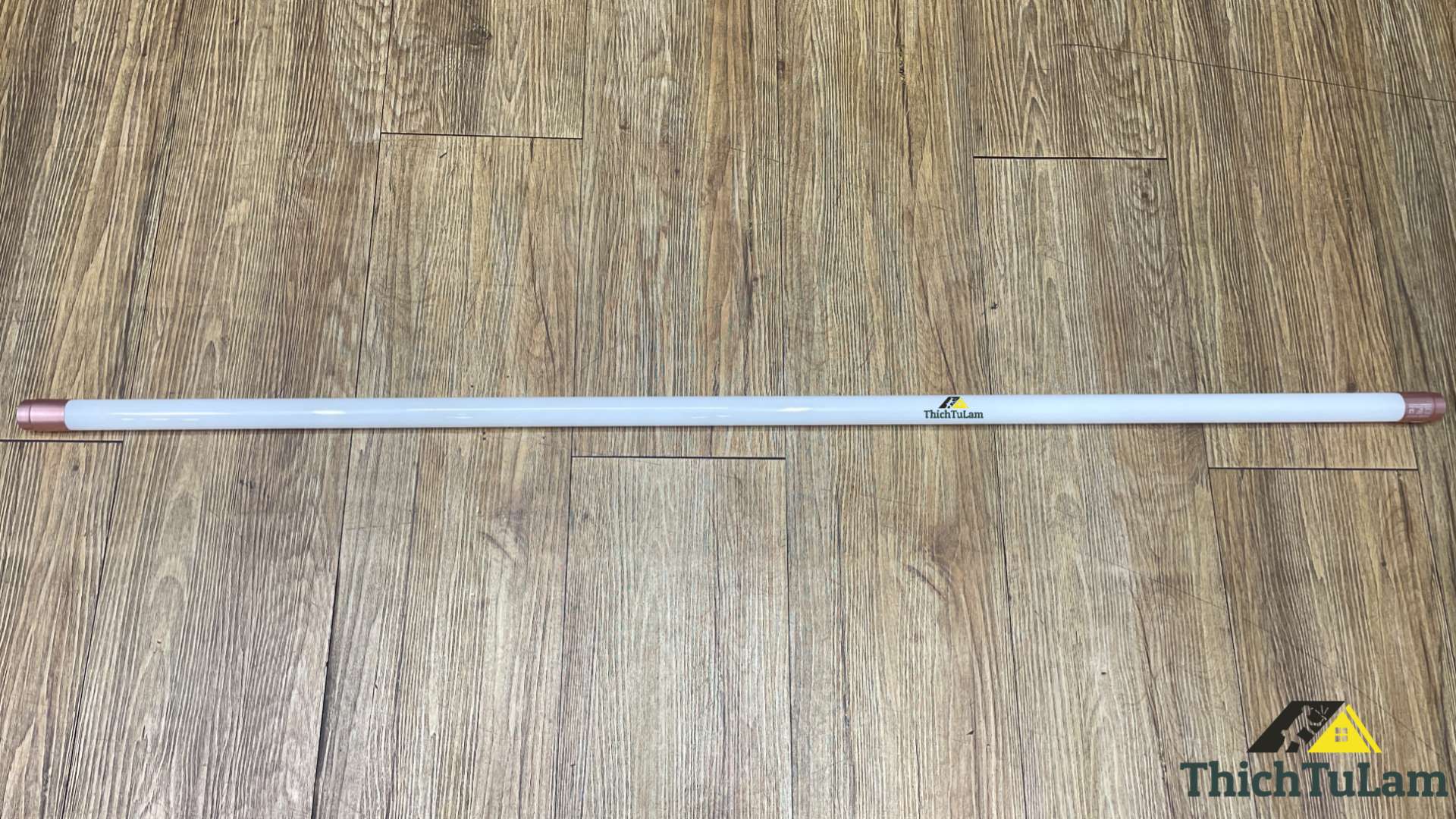 Bóng đèn Led dài 1.2m 30W AKKO STAR - 50851