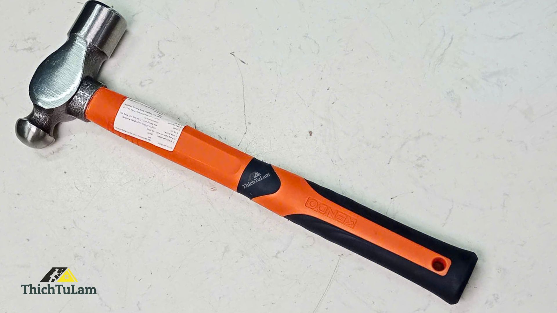 Búa đầu bi 680g24oz tay cầm bằng sợi thủy tinh Kendo 25140