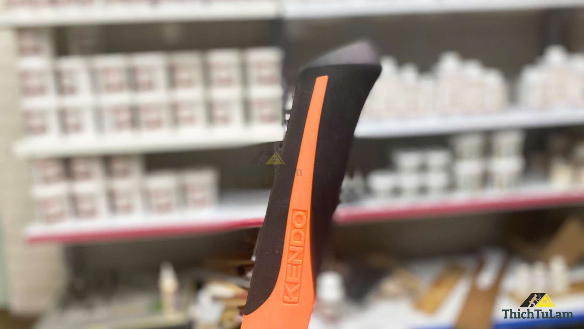 Búa nhổ đinh nguyên khối 450g/16oz tay cầm bọc nhựa Kendo 25151