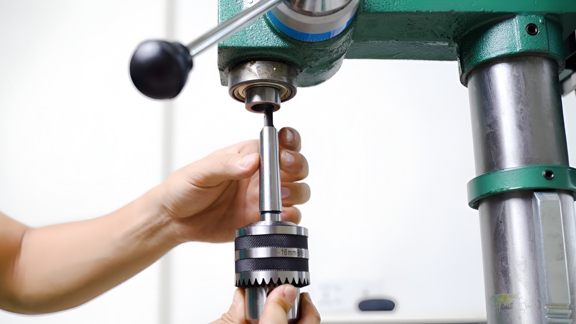 Cách Bảo Quản Máy Khoan Bàn