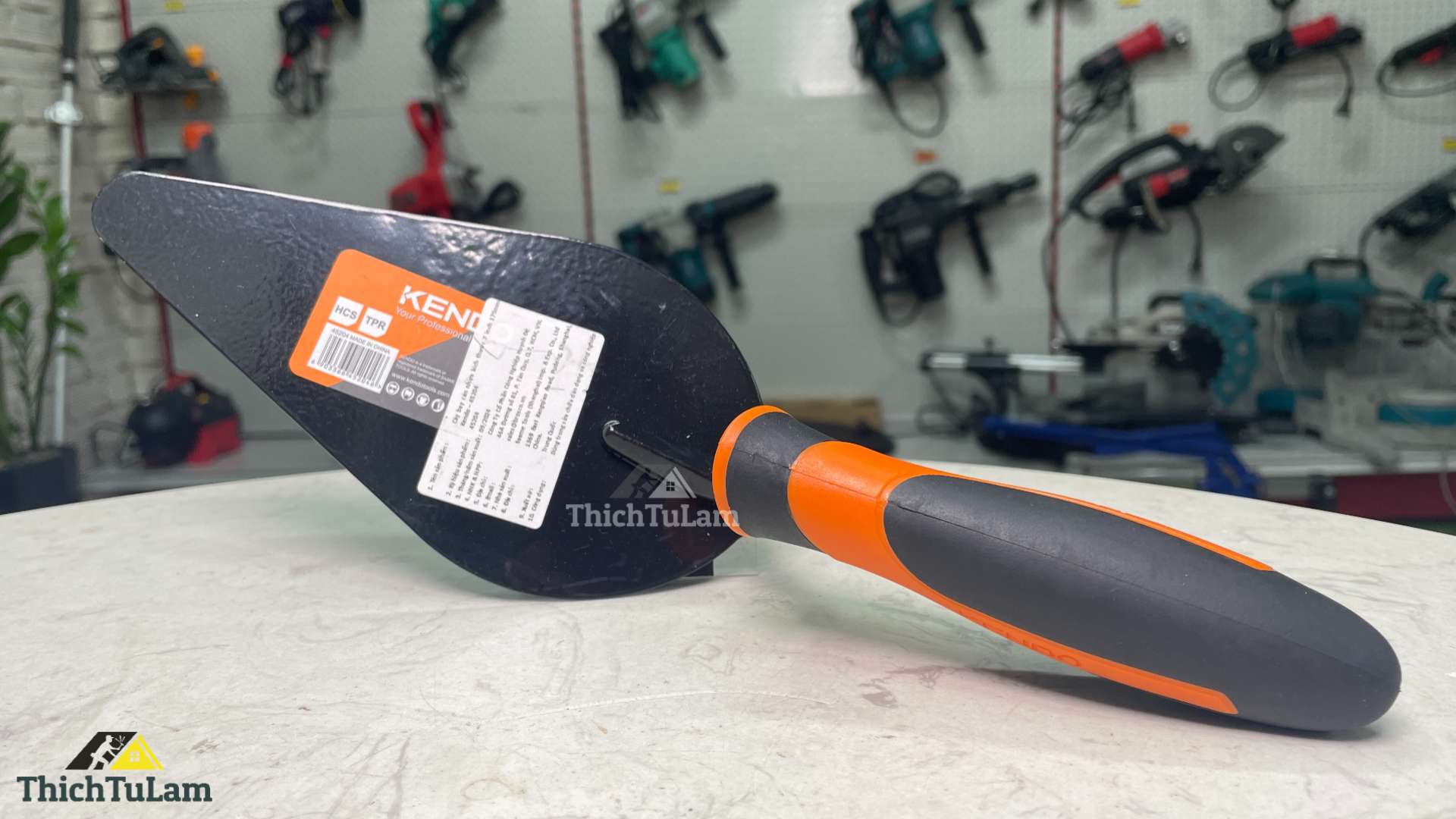 Cây bay cán nhựa kích thước 7 inch 175mm Kendo 45204