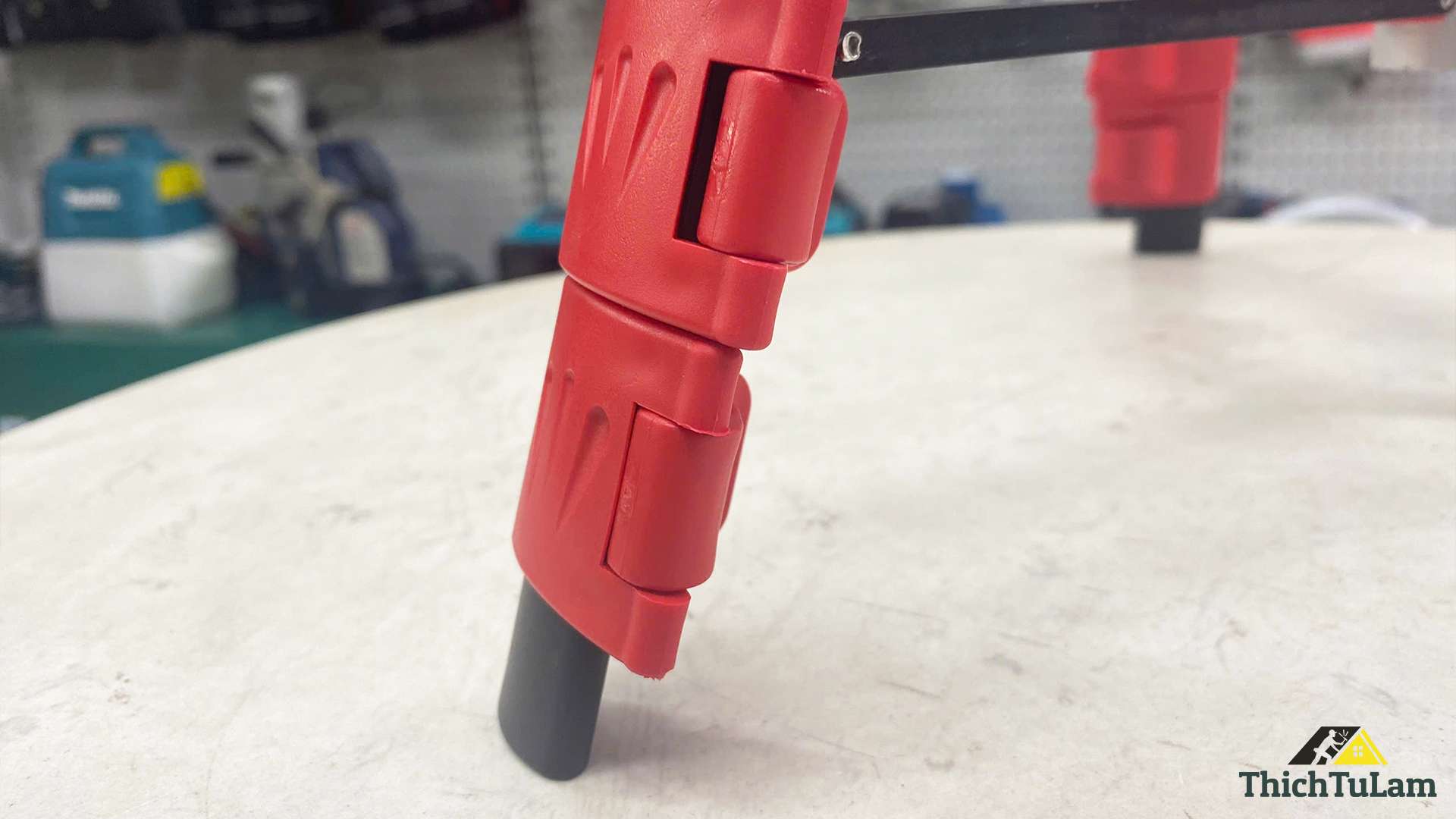 Chân laser cao 1m6 gắn máy cân mực Toyoko T160CM