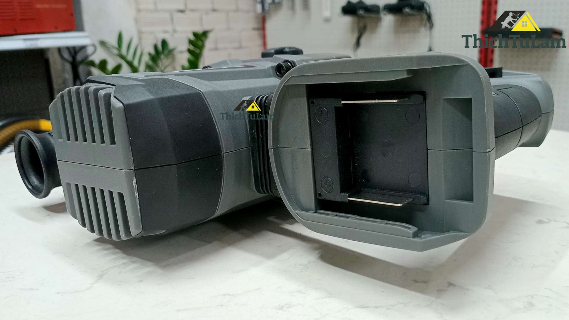 Chân pin máy khoan bê tông pin 21V Hukan HK-HM21-G2-RH2877BL