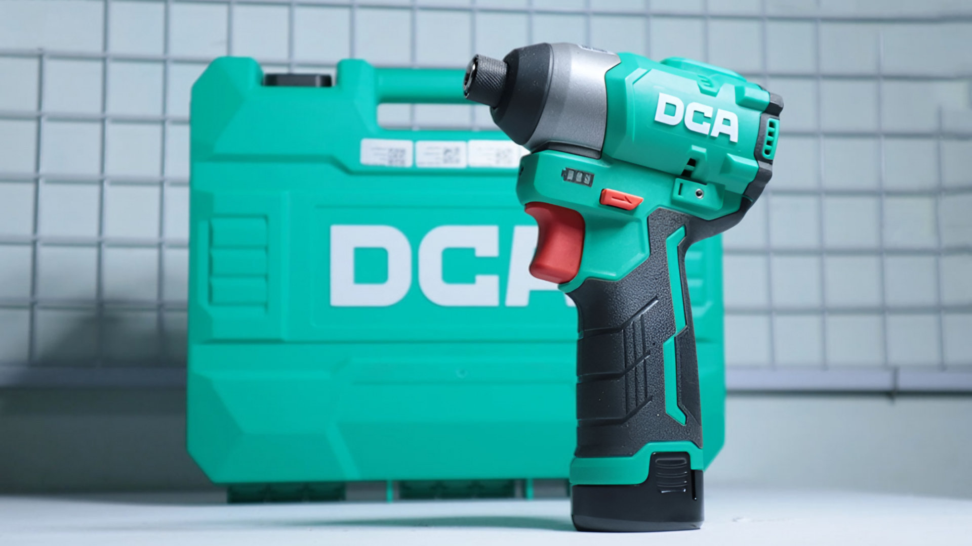 Đánh Giá Máy Bắn Vít DCA 12V Mới Hiệu Suất Vượt Trội, Tiết Kiệm Pin