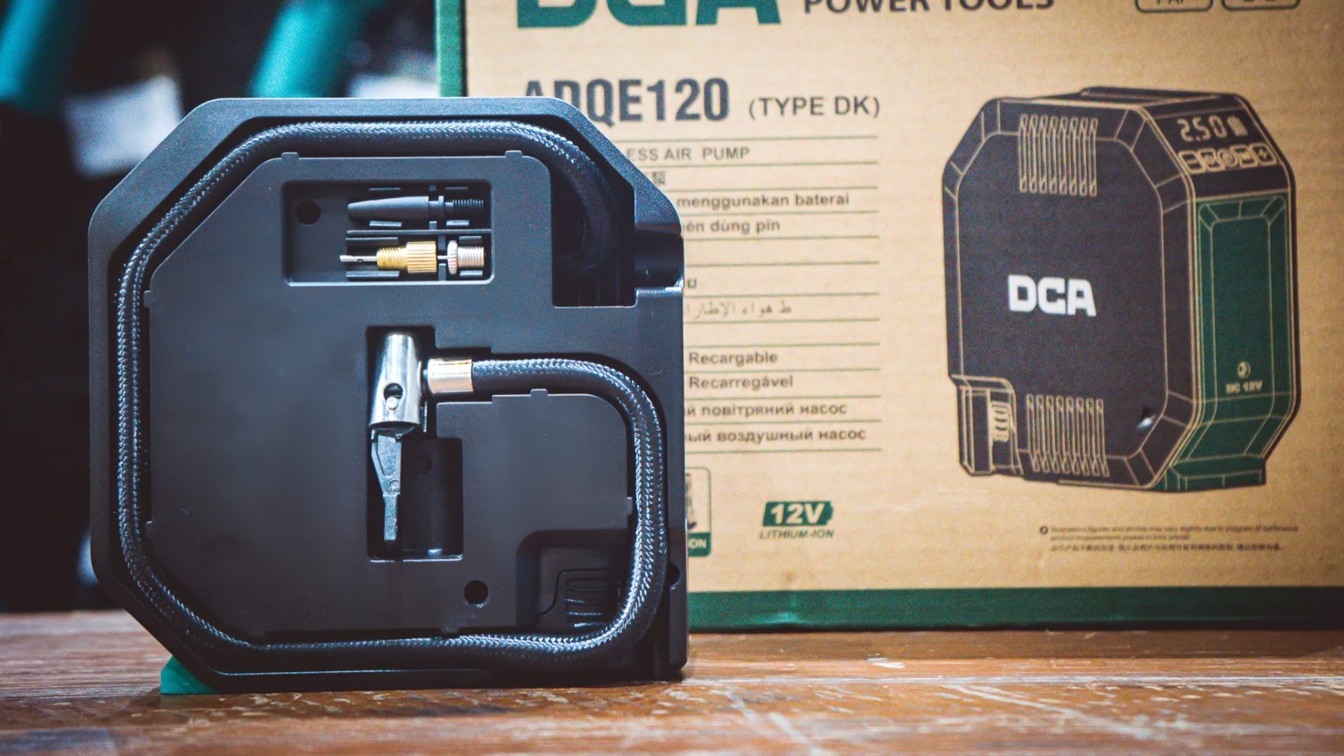 Đánh giá máy bơm xe DCA ADQE120 Nhỏ gọn, tiện dụng và đáng mua