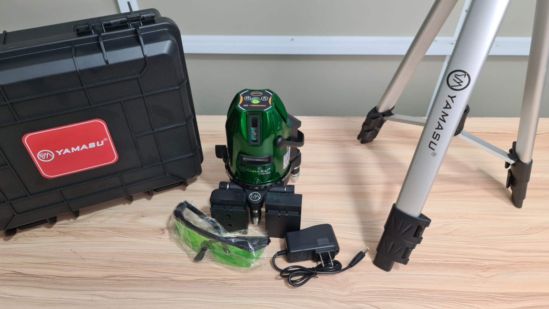 Đánh giá máy cân bằng laser YAMSSU-303 PLUS & YAMSU-303