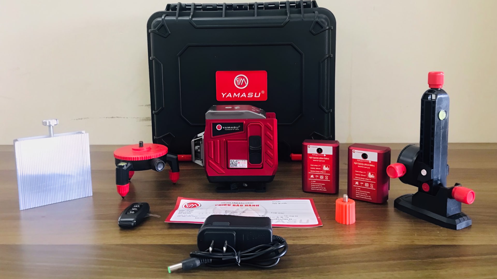 Đánh giá sản phẩm Yamasu-12D - Máy cân bằng laser 12 tia hiện đại và tiện lợi