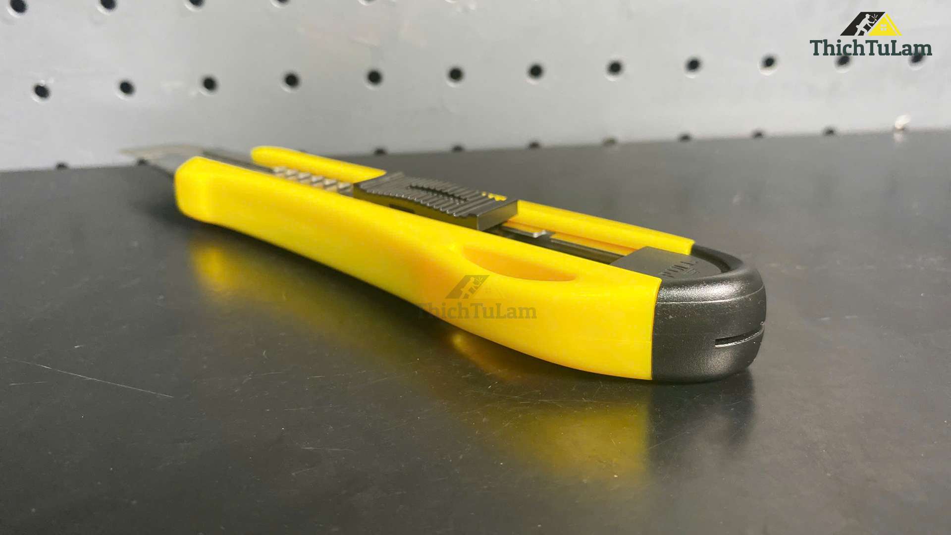 Dao rọc giấy 18mm giá rẻ KINGBLUE KJH-02