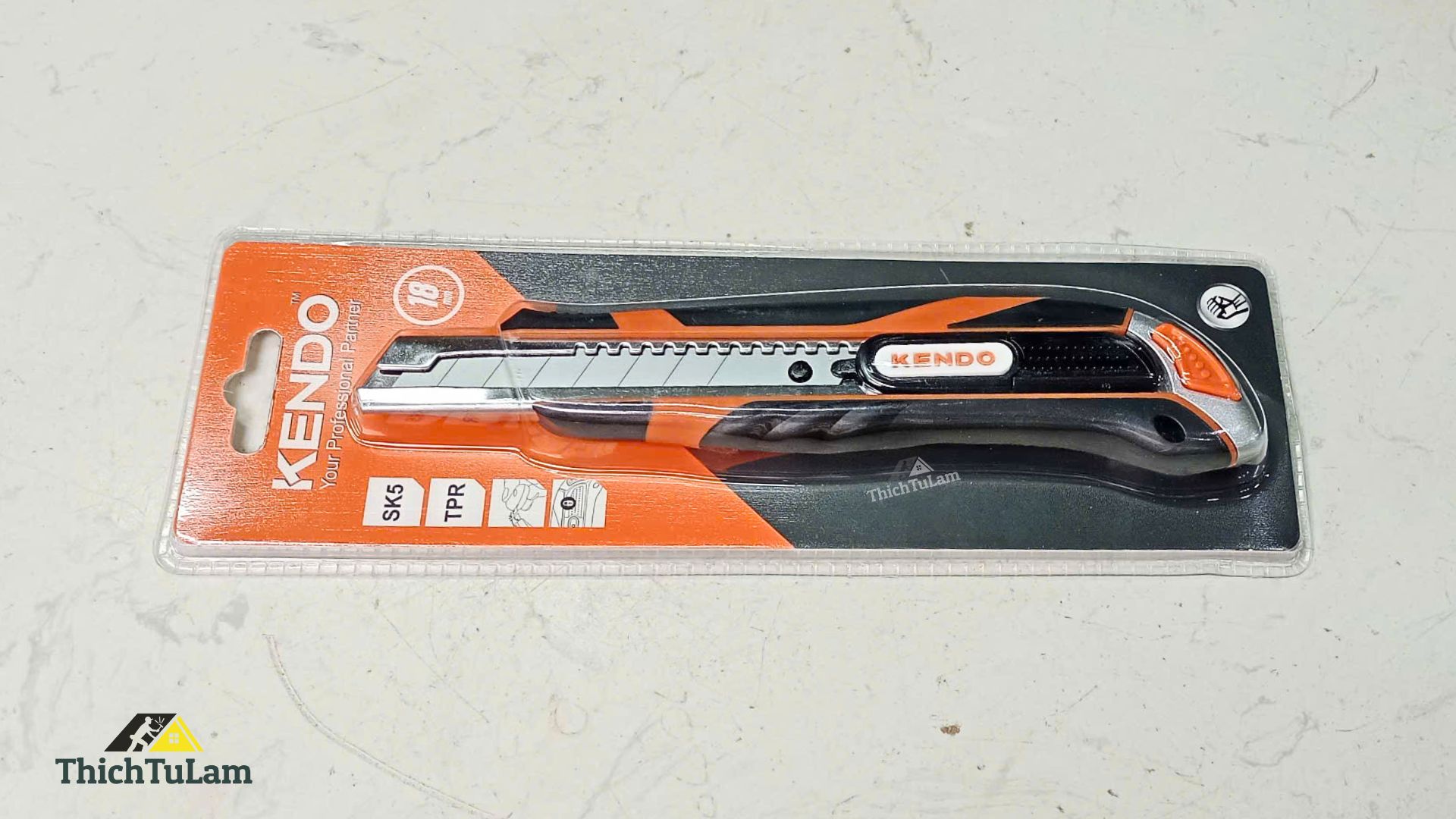 Dao rọc giấy 18mm lưỡi tự rút siêu an toàn Kendo 30611