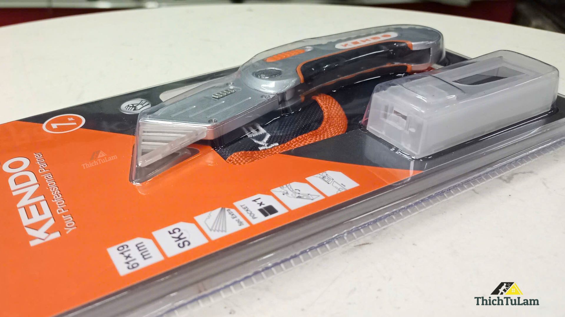 Dao tiện ích gấp gọn an toàn Kendo 30637