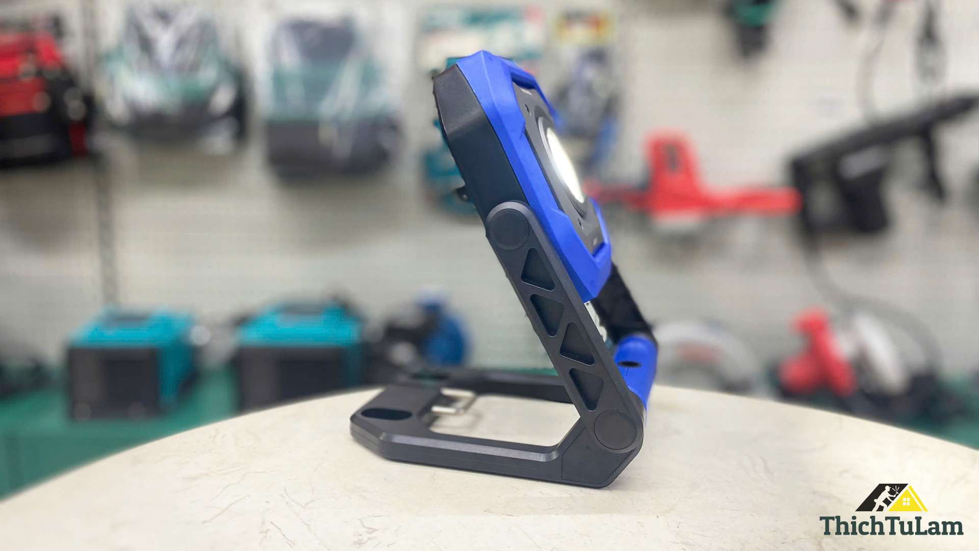 Đèn Led cắm trại Kingblue LED2000