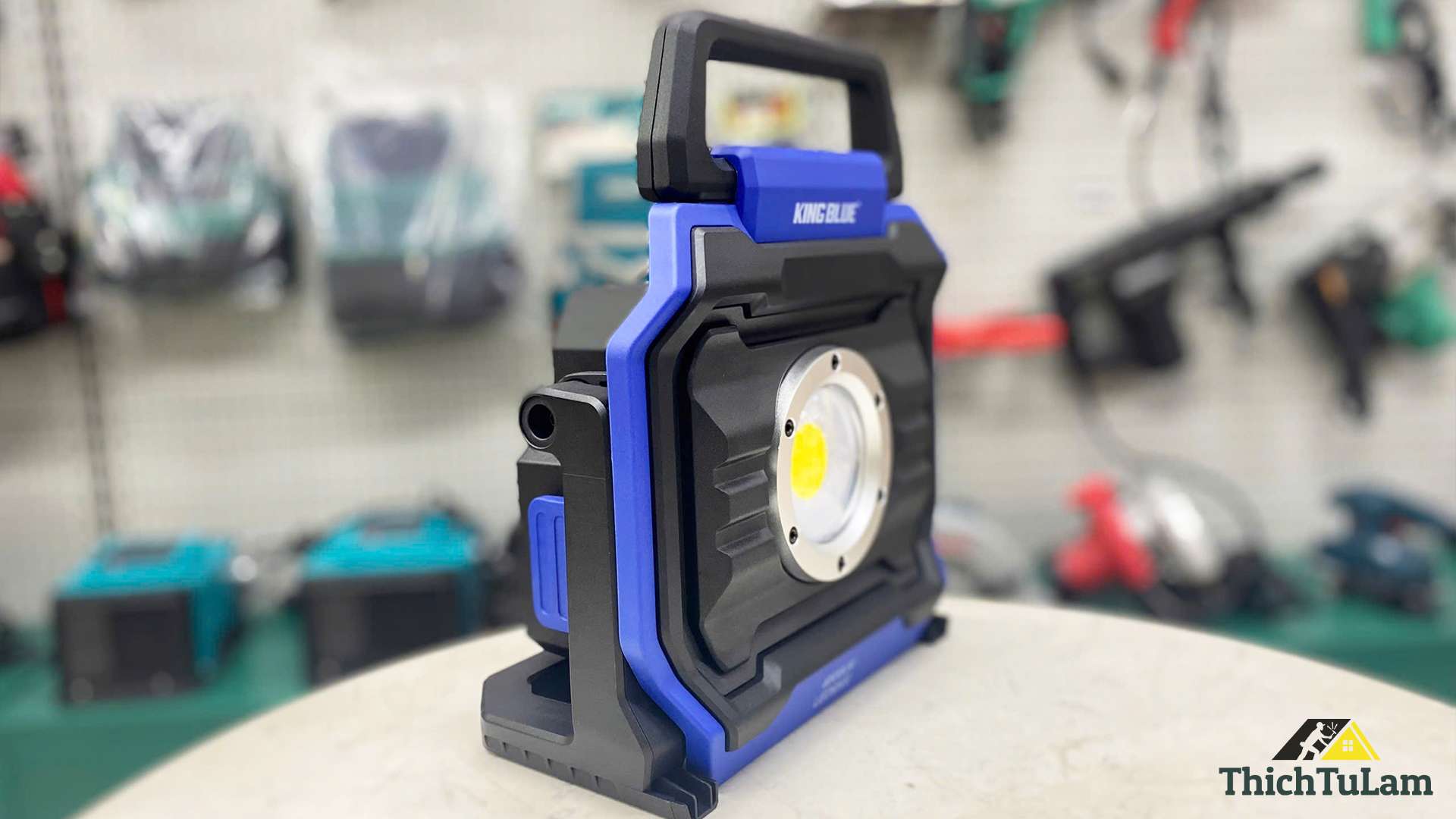 Đèn Led công trình dùng pin Kingblue LED6500