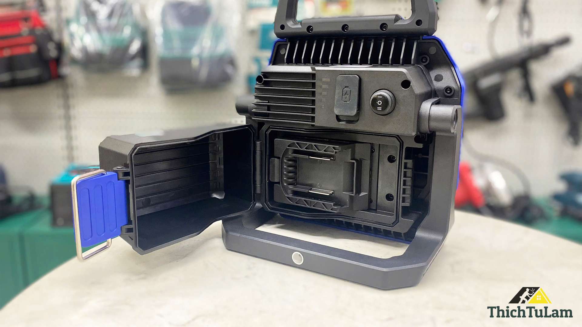 Đèn Led công trình dùng pin Kingblue LED6500