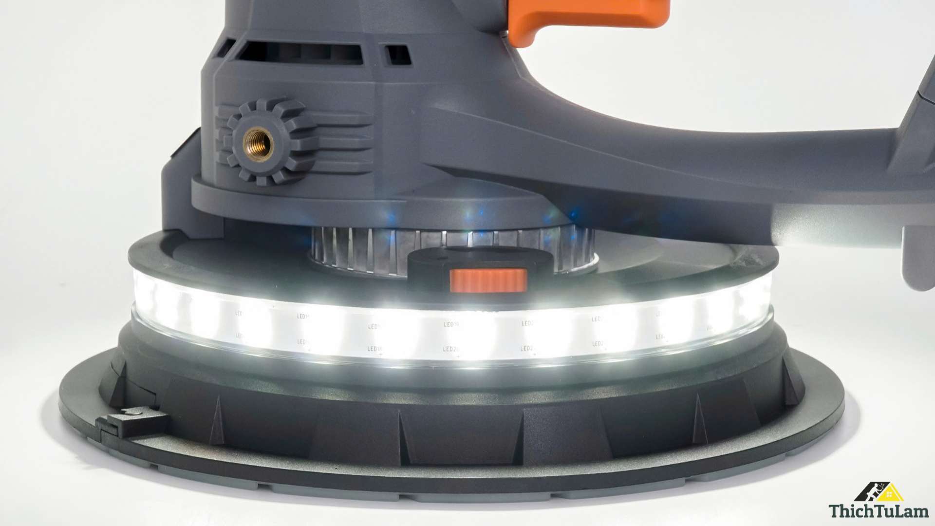 Đèn Led trên máy chà tường Hukan