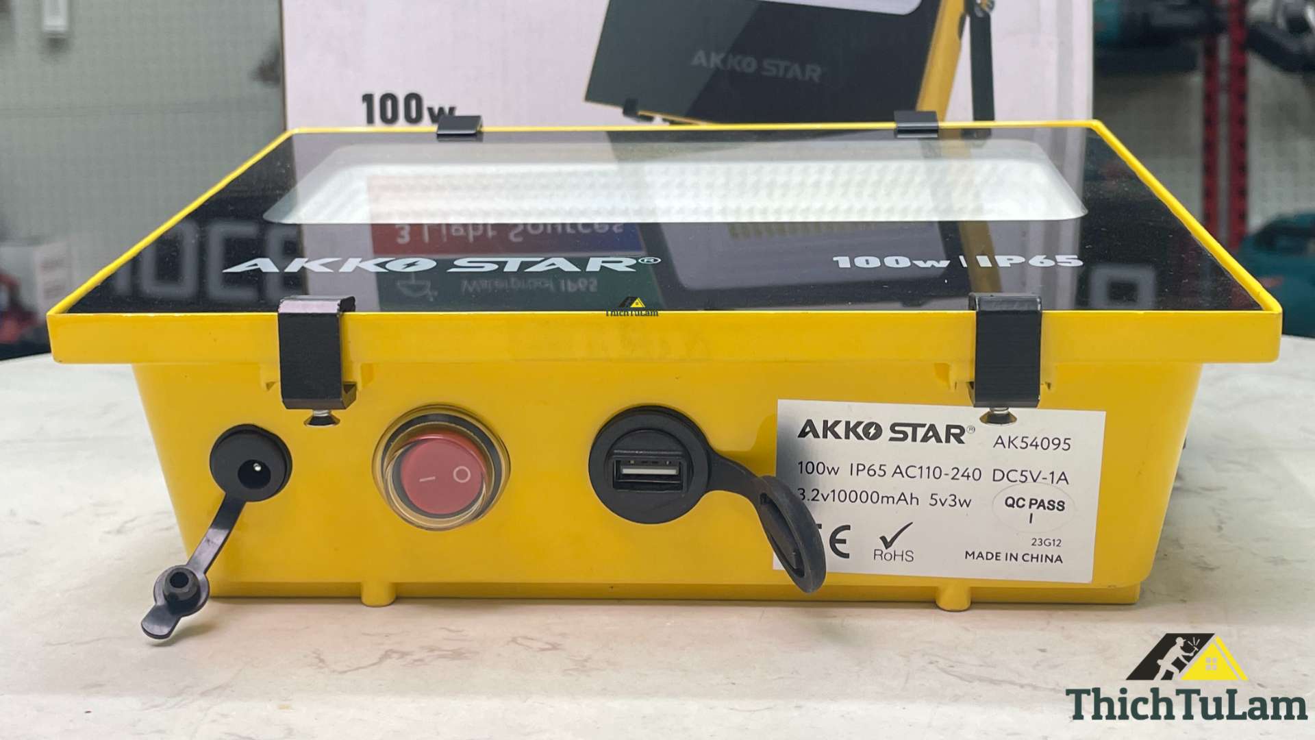 Cổng sạc Đèn pha Solar 100W năng lượng mặt trời AKKO STAR 54095