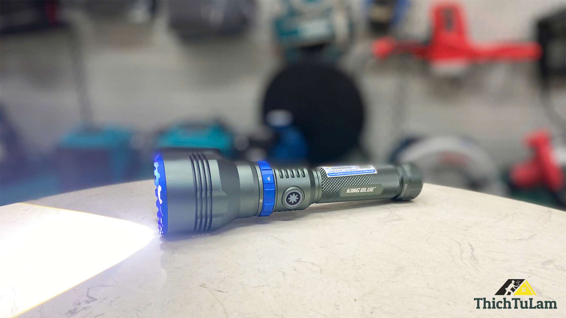 Đèn pin siêu sáng Kingblue LED1000