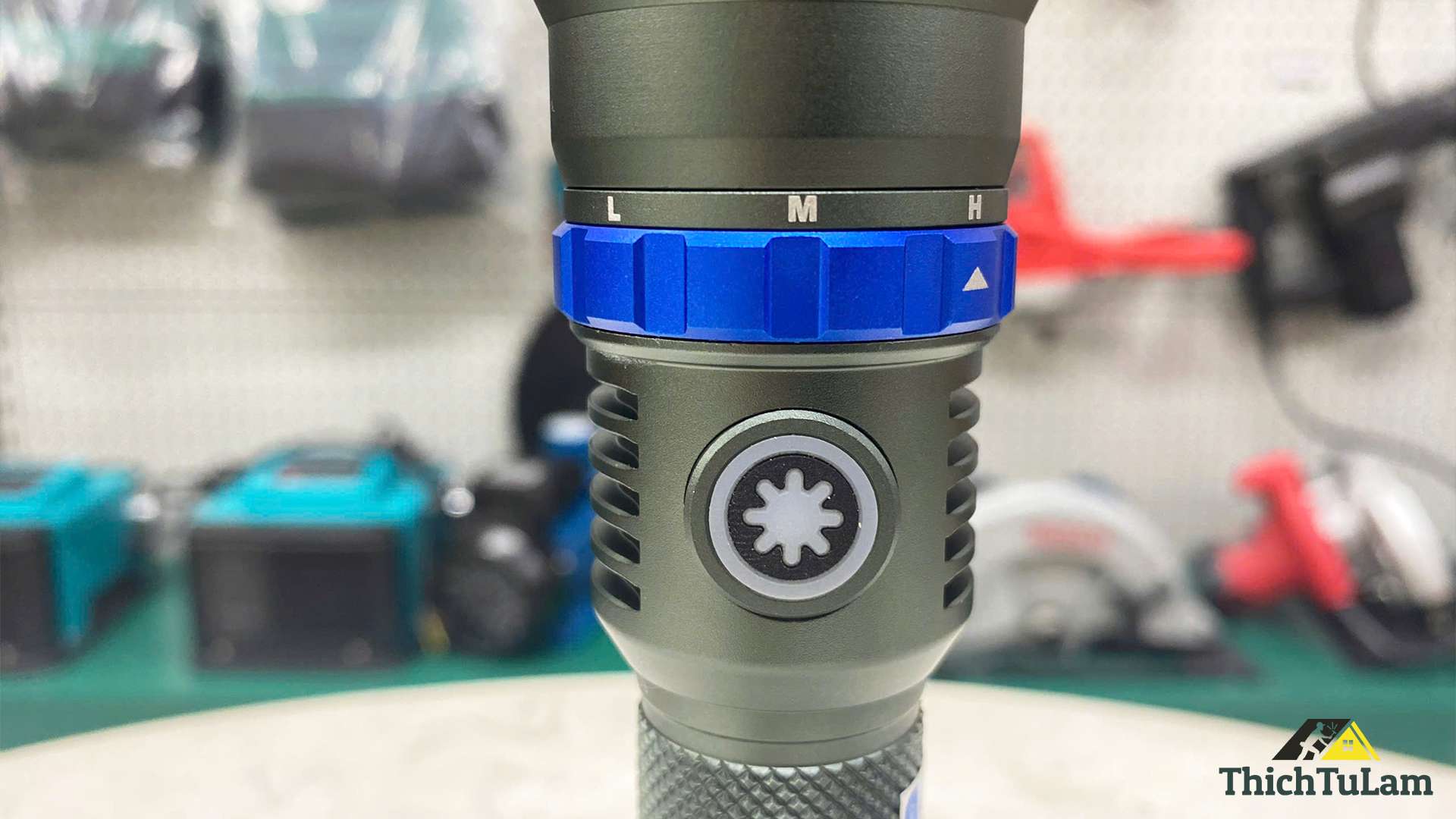 Đèn pin siêu sáng Kingblue LED1000