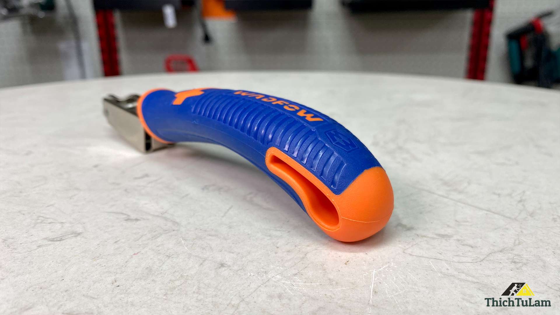 Dụng cụ gỡ đinh ghim 6.5" Wadfow WQD1665