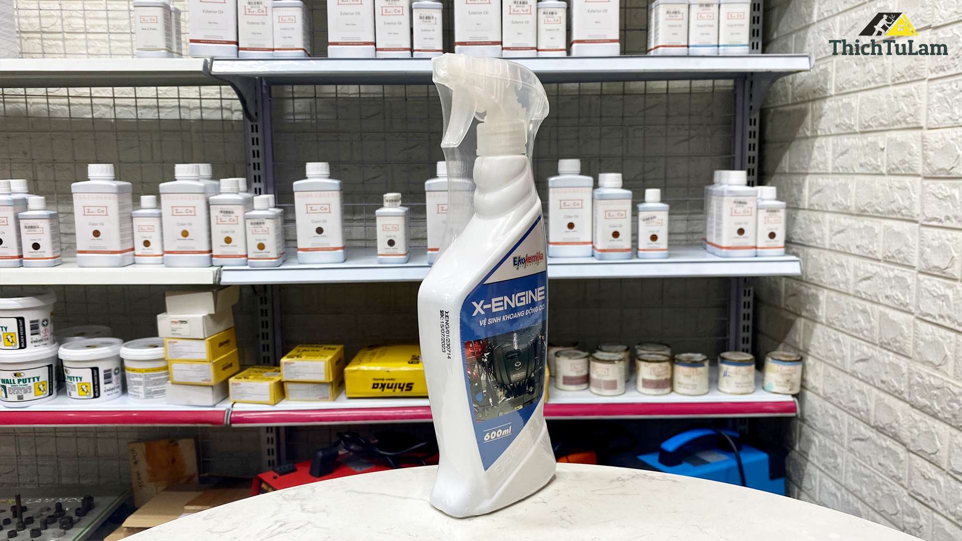 Dung dịch vệ sinh khoang động cơ 600ml Ekokemika X-ENGINE