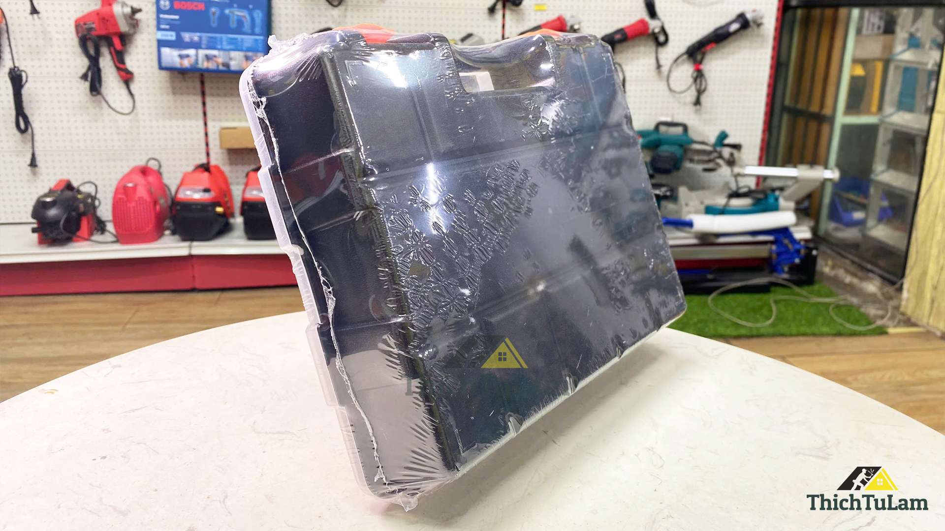 Hộp nhựa đựng đồ nghề 16 ngăn kích thước 29x22x6cm Kendo 90236