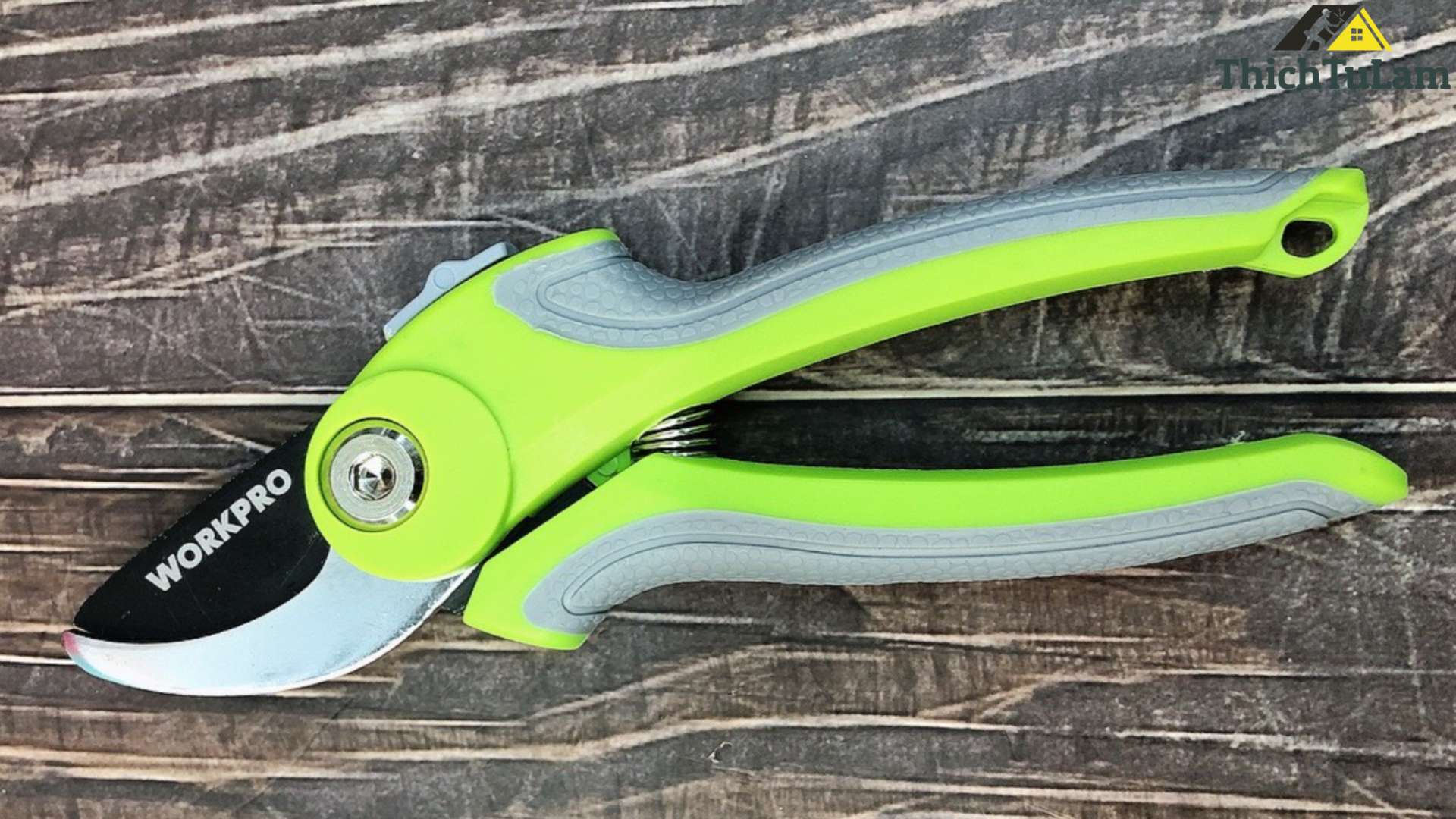 Kéo cắt cành mũi cong dài 190mm Workpro W151007