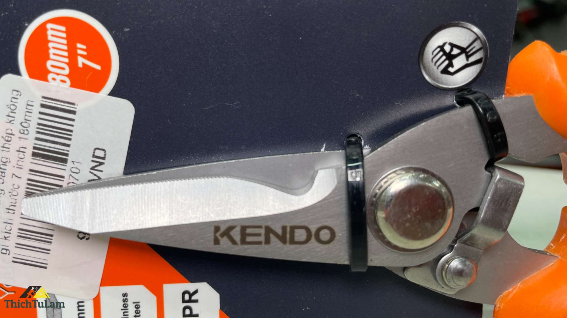 Kéo đa năng bằng thép không gỉ kích thước 7 inch 180mm Kendo 30701