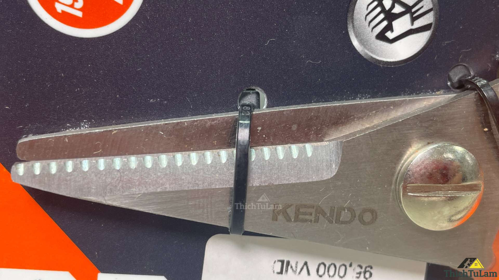 Lưỡi Kéo đa năng lưỡi thép không gỉ 190mm Kendo 30752