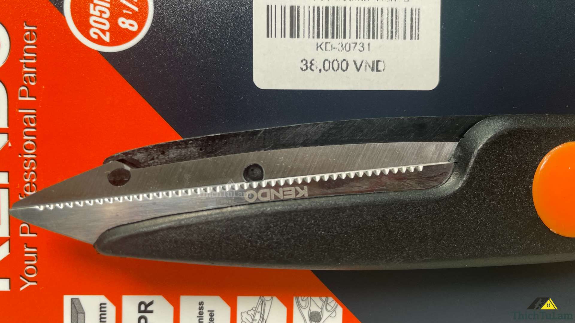 Kéo nhà bếp lưỡi thép không gỉ kích thước 205mm Kendo 30731