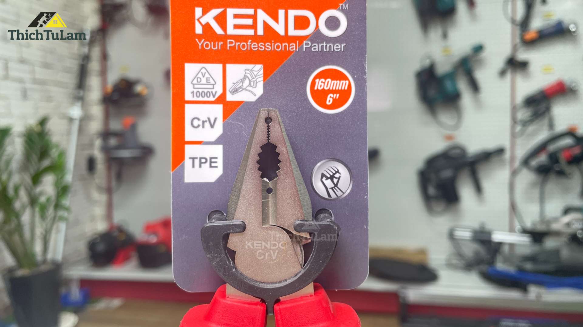 Kìm cách điện 1000V VDE bằng thép Cr-V kích thước 160mm Kendo 11001