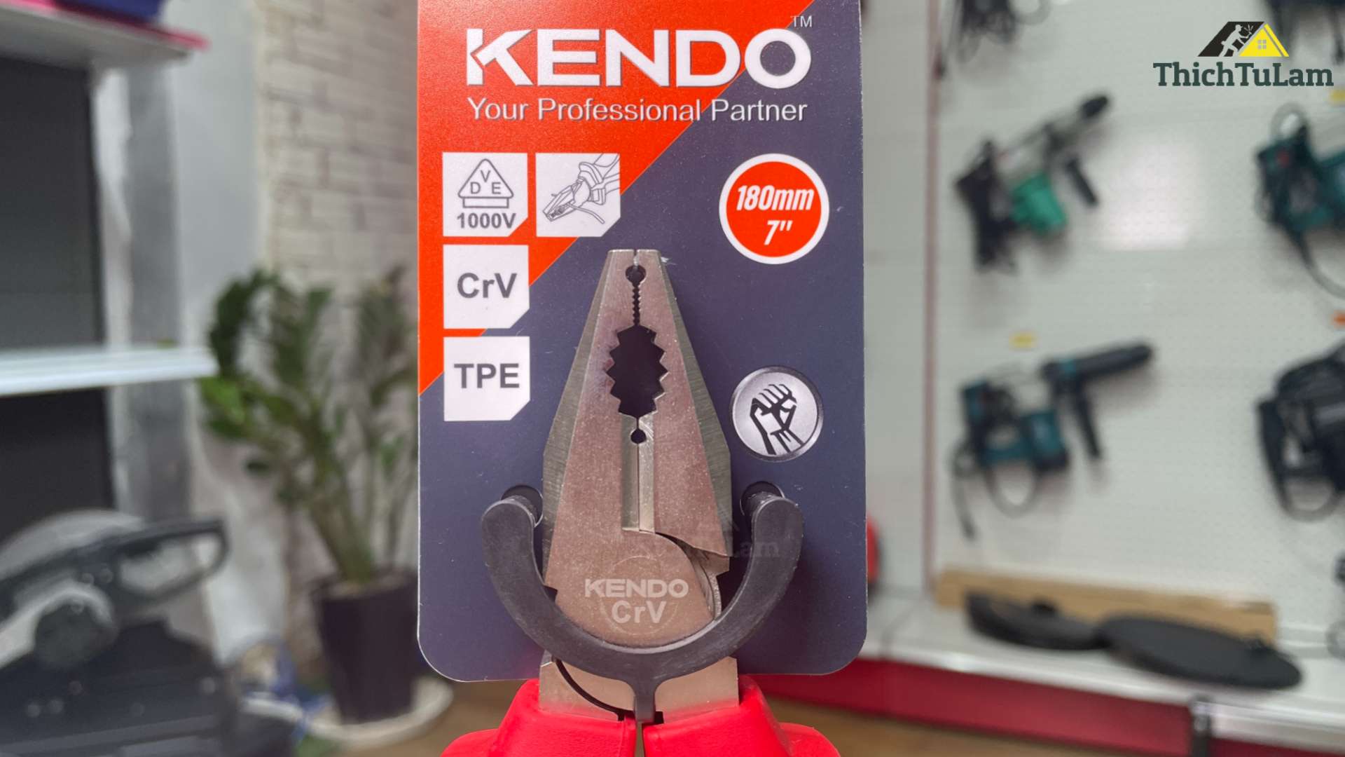 Kìm cách điện 1000V VDE bằng thép Cr-V kích thước 180mm Kendo 11002