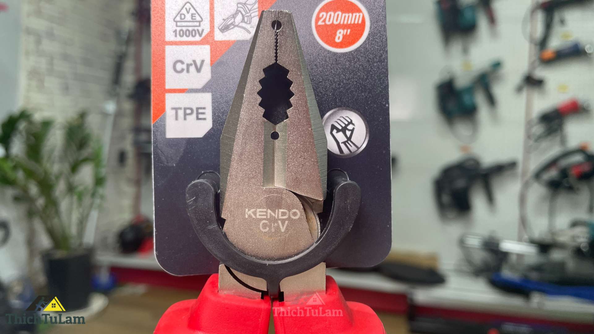 Kìm cách điện 1000V VDE bằng thép Cr-V kích thước 200mm Kendo 11003