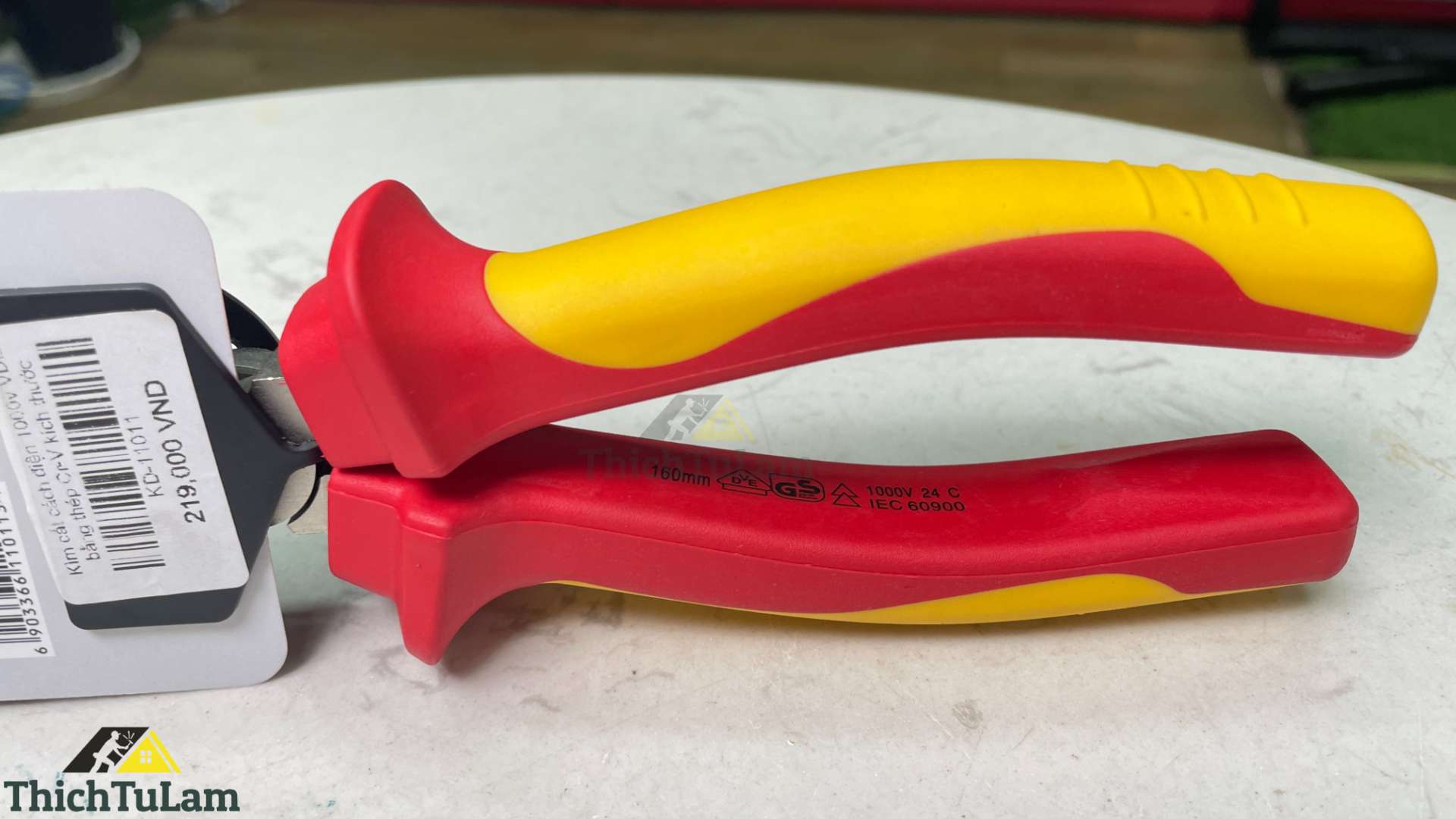 Kìm cắt cách điện 1000v VDE bằng thép Cr-V kích thước 160mm Kendo 11011