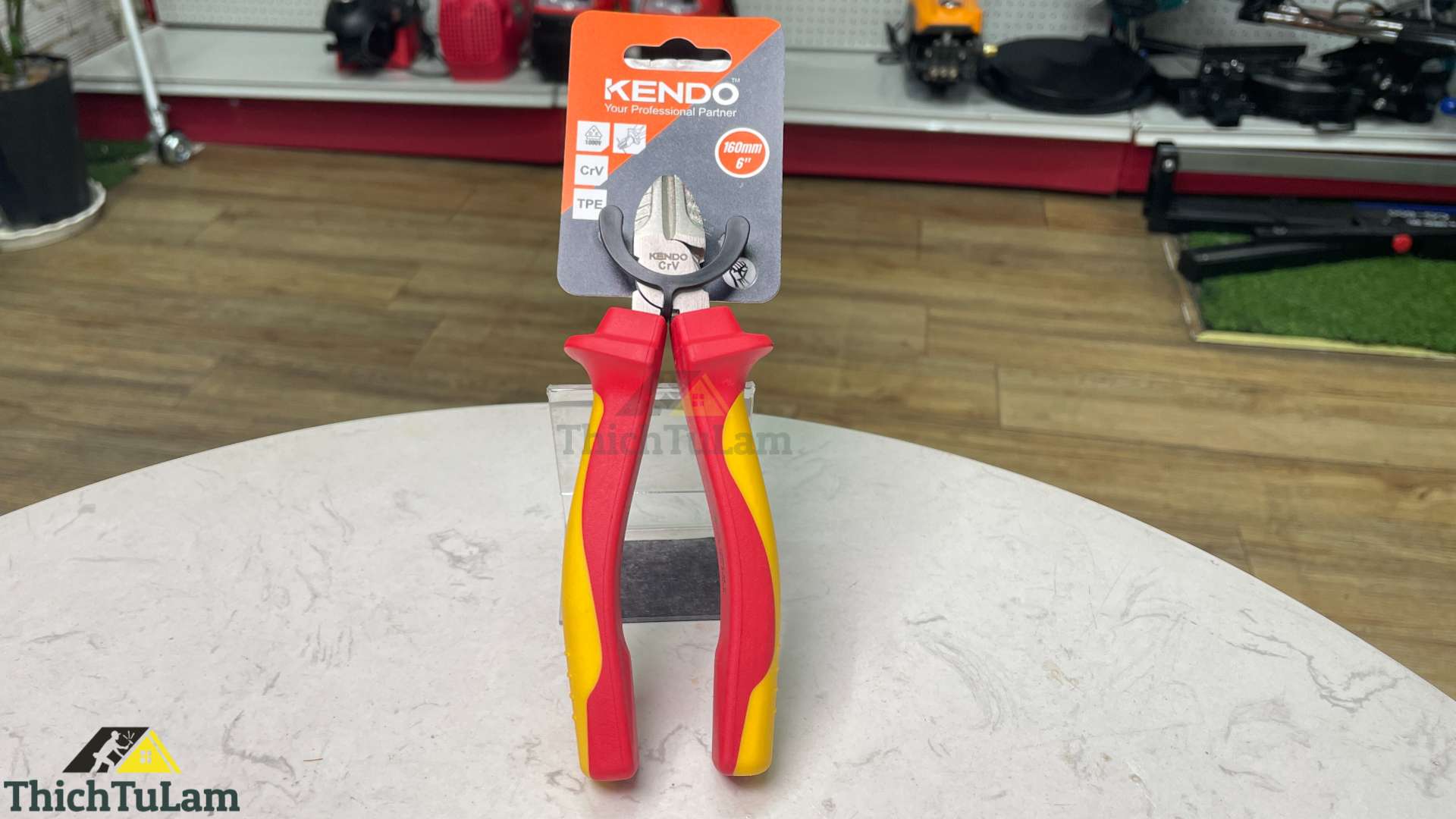 Kìm cắt cách điện 1000v VDE bằng thép Cr-V kích thước 160mm Kendo 11011