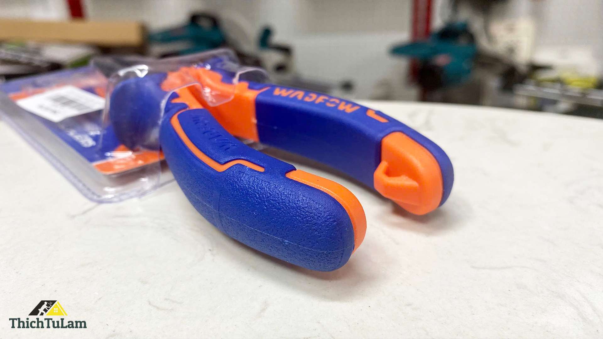 Kìm mũi nhọn cao cấp 160mm 6inch Wadfow WPL2716