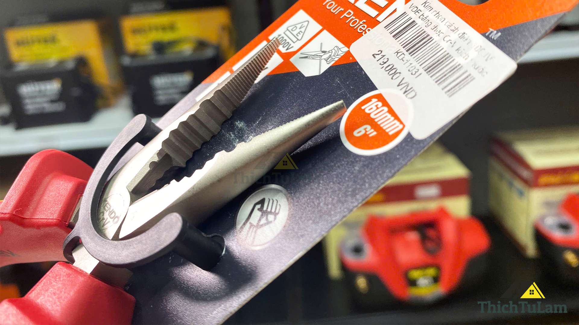 Kìm nhọn cách điện 1000V VDE bằng thép Cr-V kích thước 160mm Kendo 11031