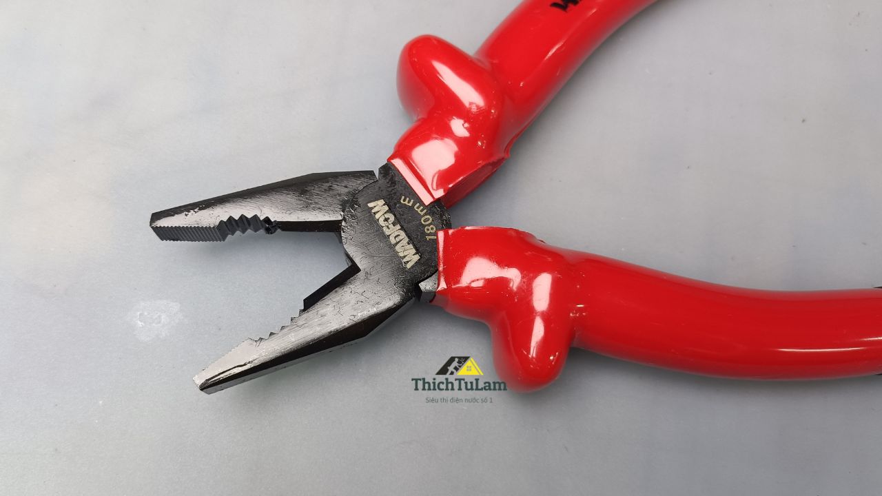 Kìm răng cách điện 180mm 7inch Wadfow WPL1637
