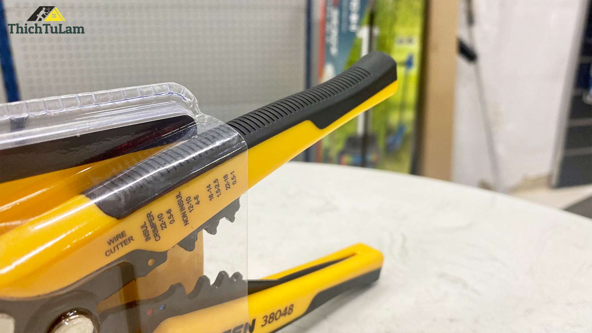 Kìm tuốt dây tự động Tolsen 38048