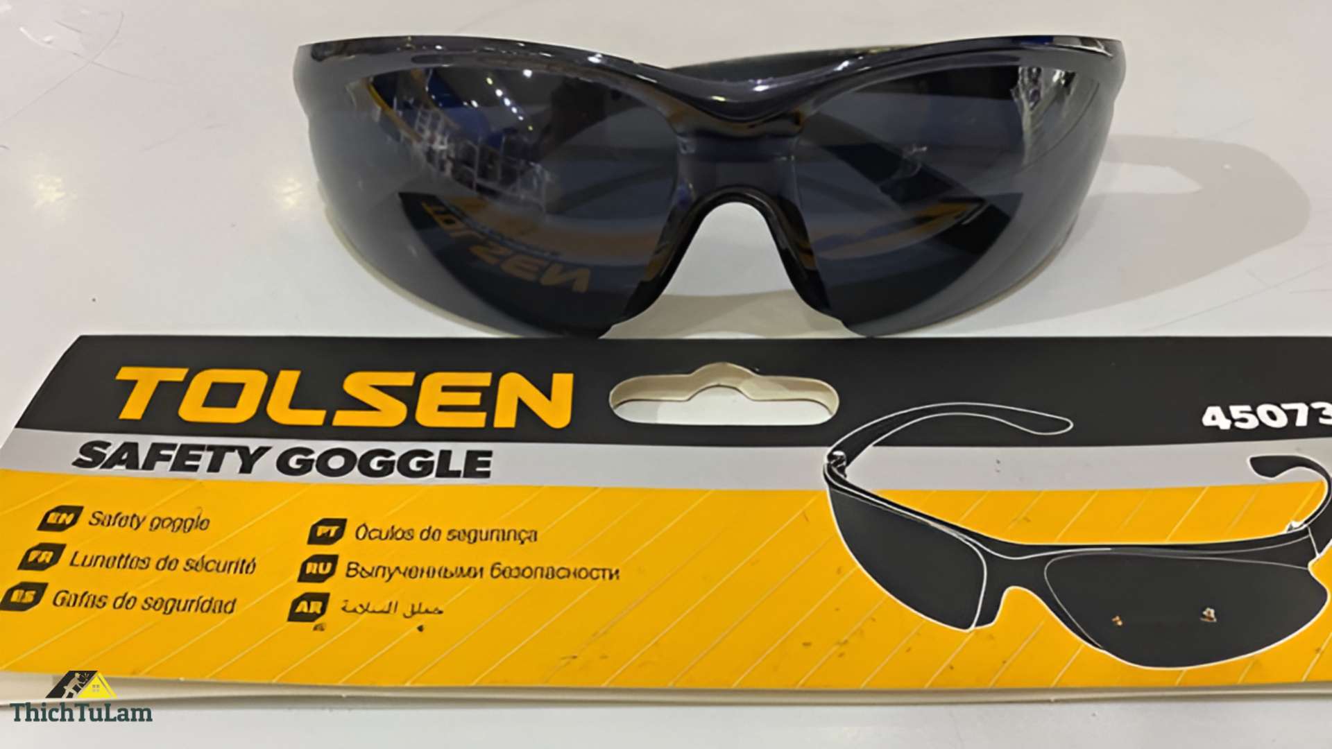 Kính bảo hộ đen Tolsen 45073