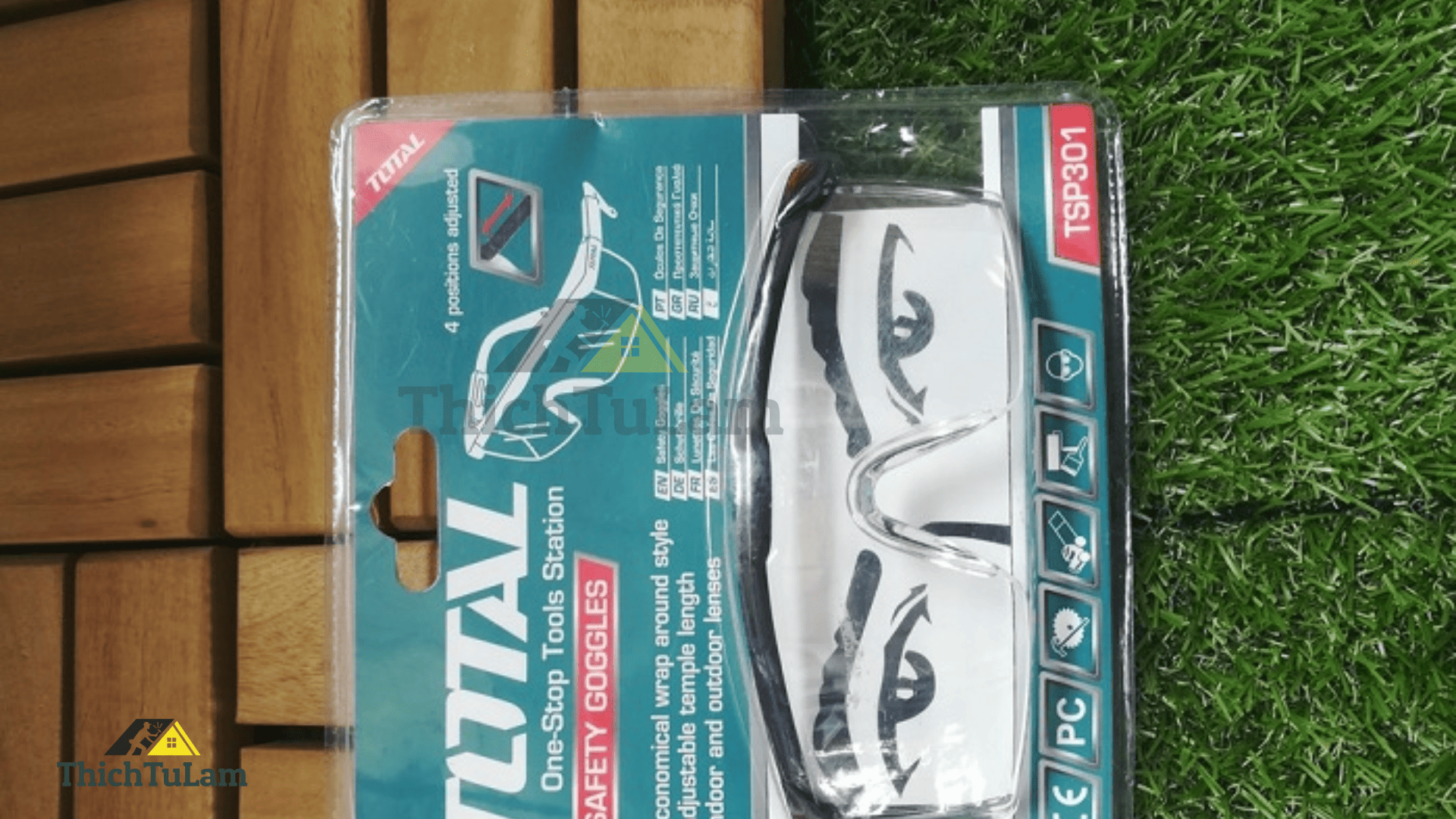 Kính bảo hộ Total