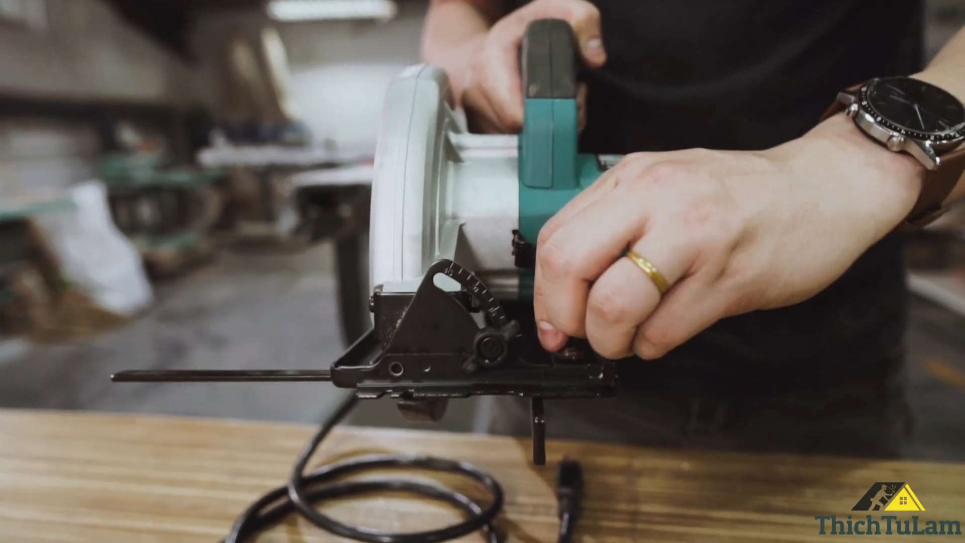 Lắp đặt thanh cữ