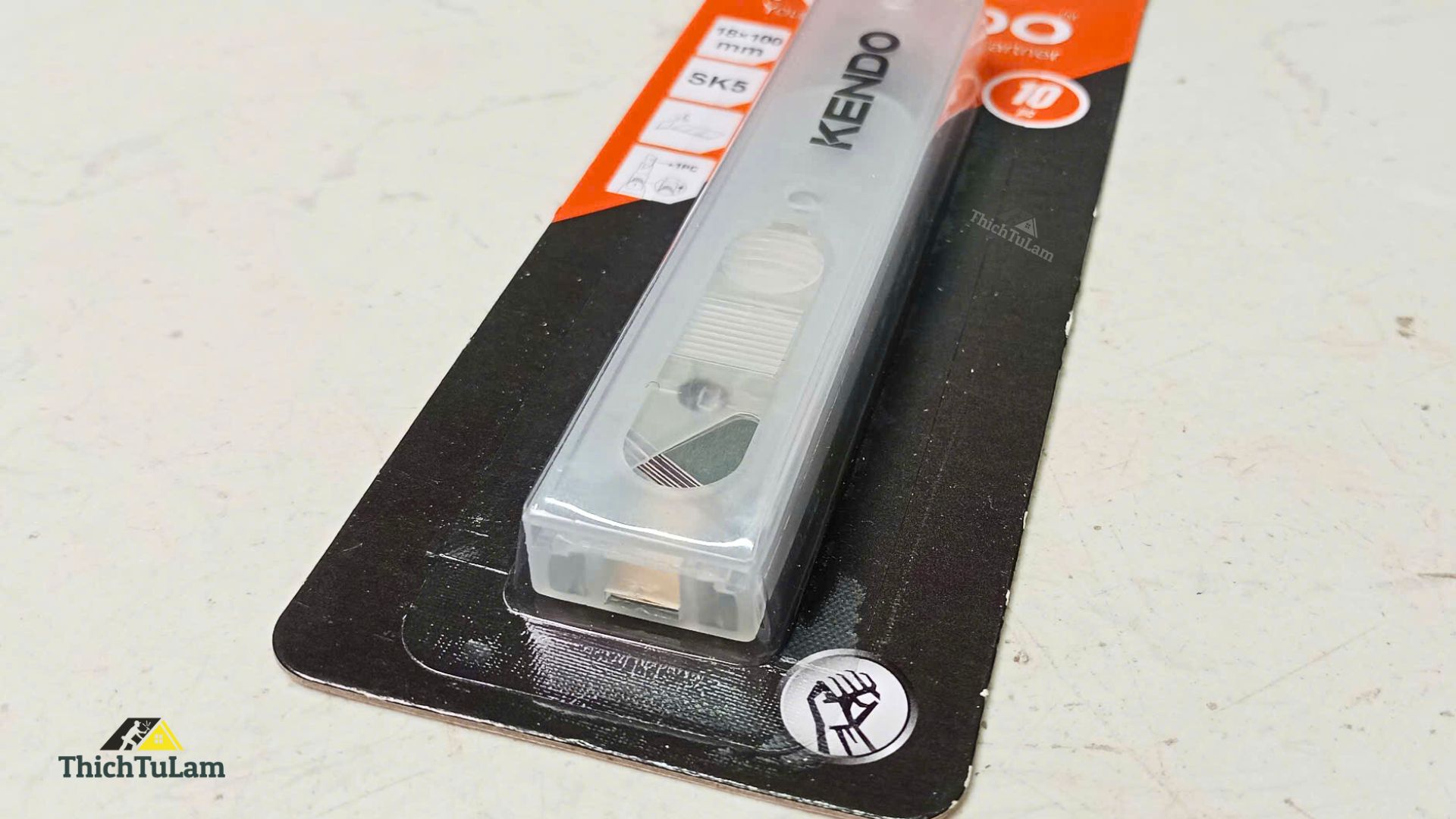 Lưỡi dao rọc giấy bằng thép SK5 chiều rộng 18mm (10 cáibộ) Kendo 30652