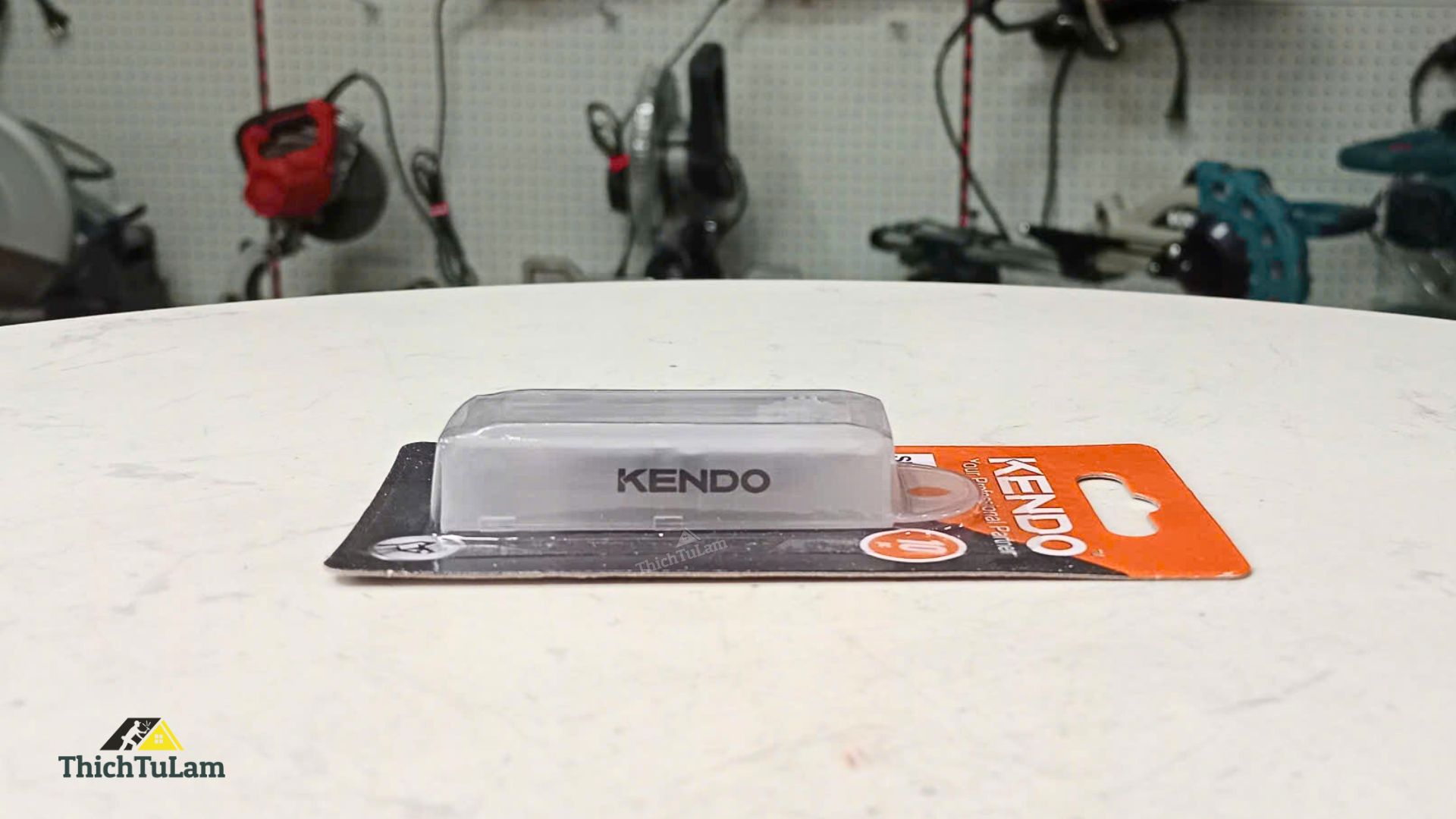 Lưỡi dao rọc giấy bằng thép SK5 loại tiêu chuẩn (10 cáibộ) Kendo 30656