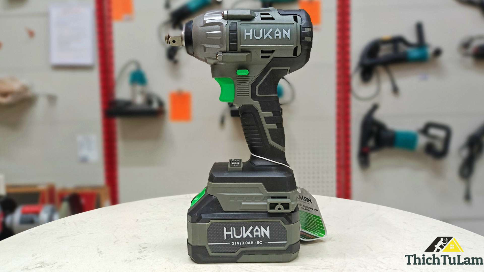 Máy bắn bu lông pin 21v 350Nm Hukan HK-Z900X