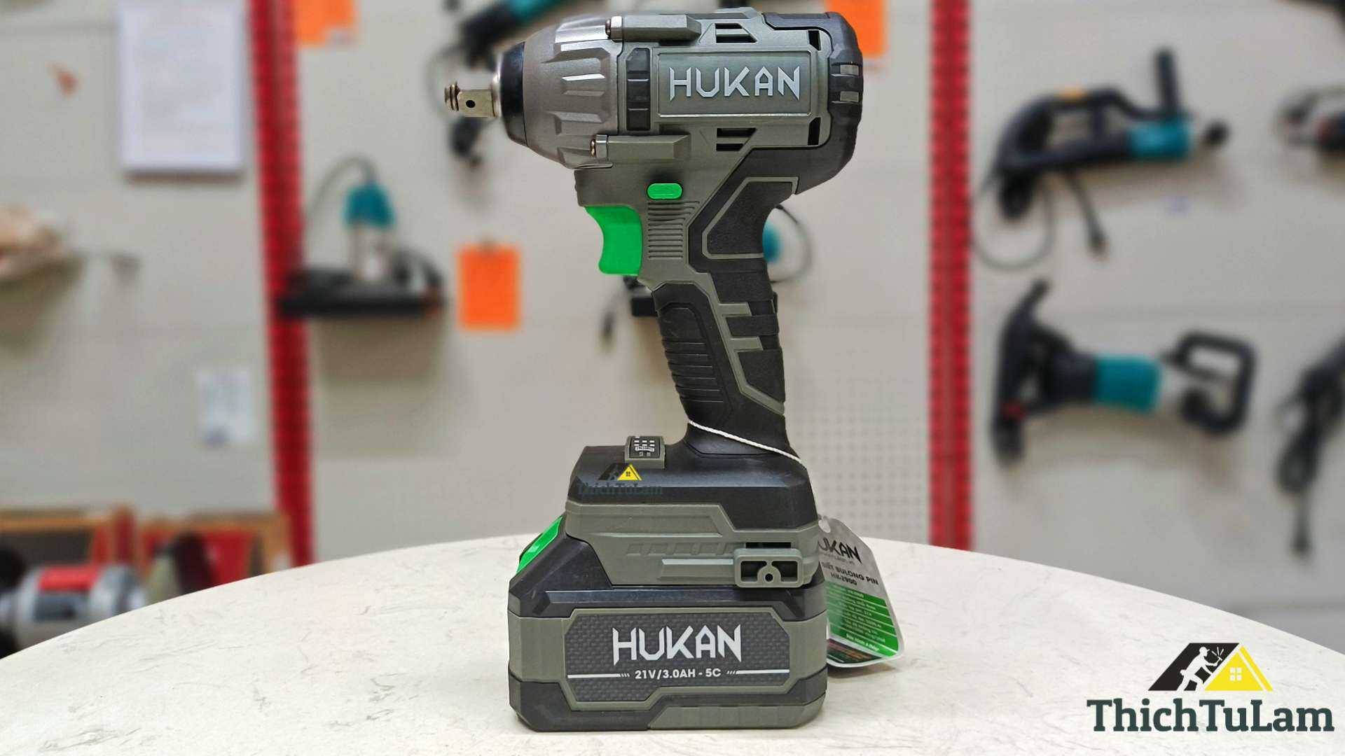 Máy bắn bu lông pin 21v 350Nm Hukan HK-Z900X