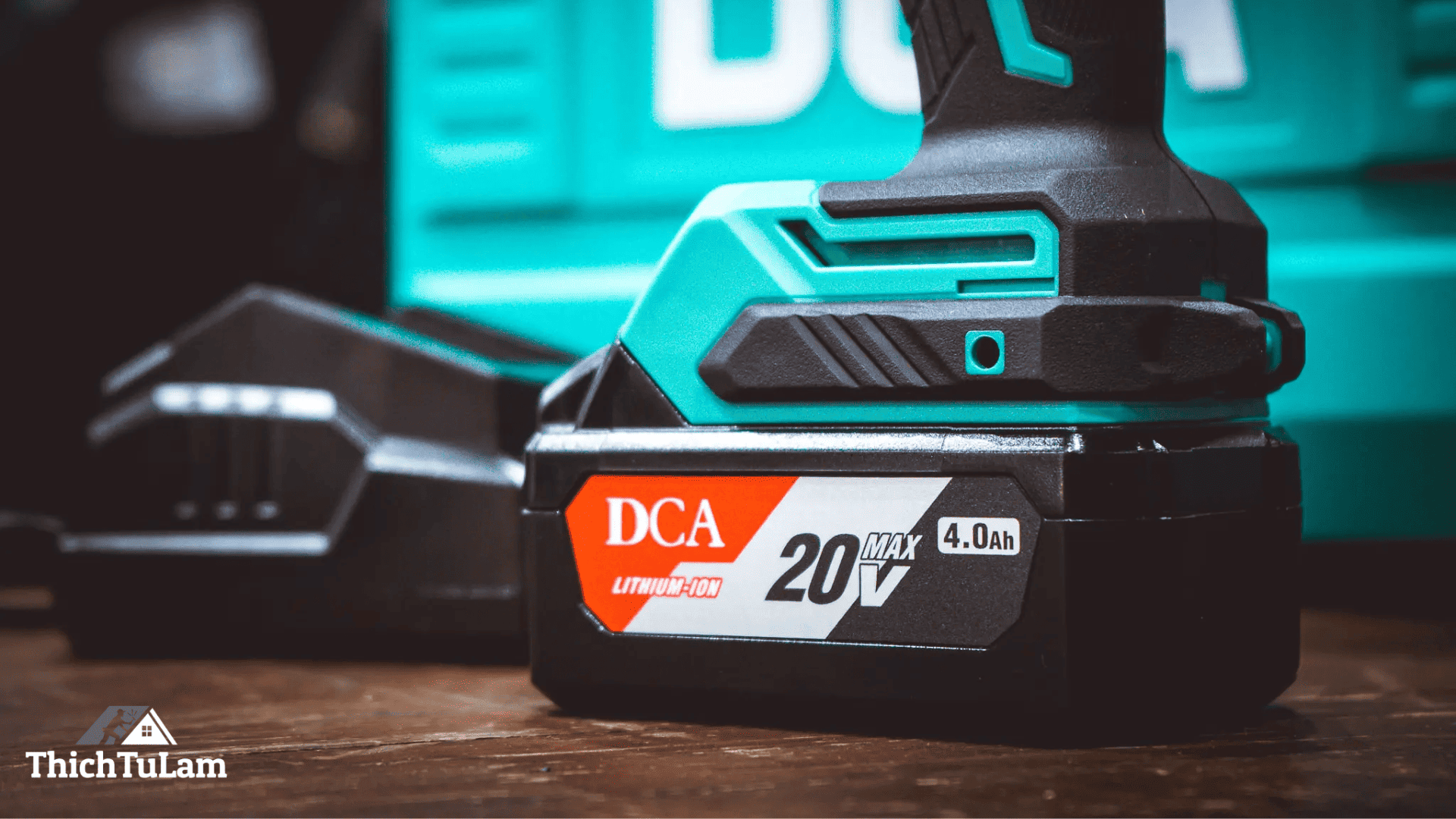 Máy bắn bu lông pin DCA dòng ADPB488