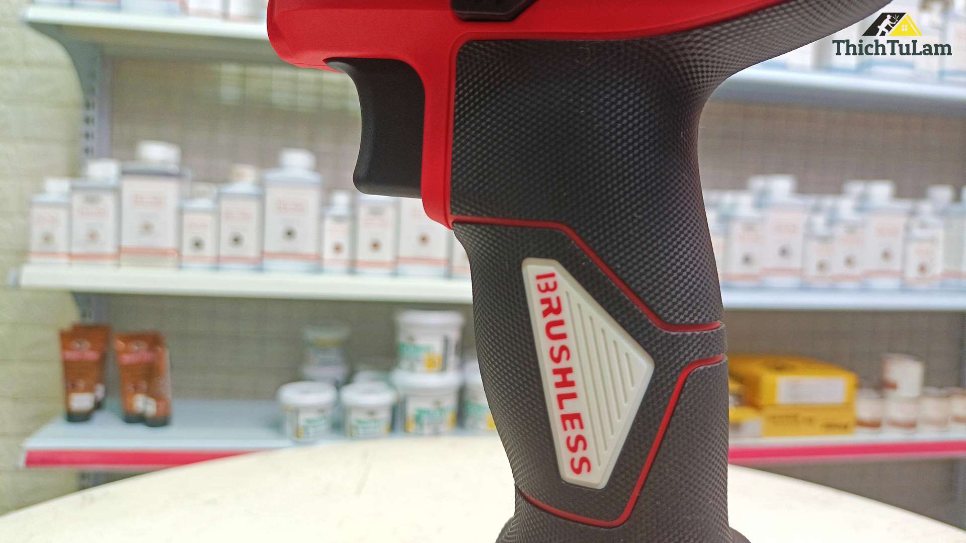 Máy bắn bu lông pin M21 1000Nm Sfunpro S20M1000A-8.0 (2 pin 8Ah+ 1 sạc)