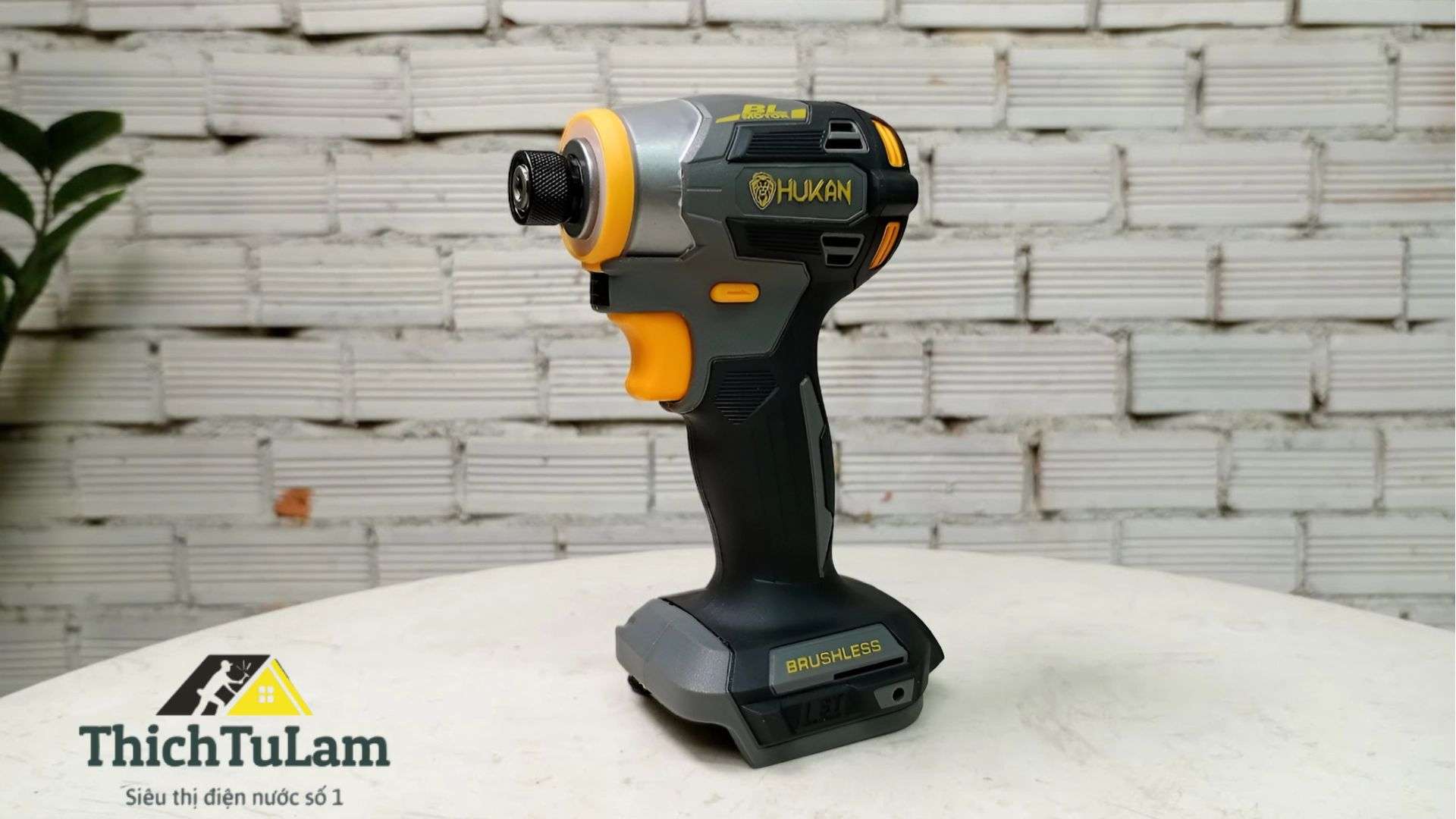 Thiết kế và ngoại hình máy bán vít pin HUKAN HK-CVTD173