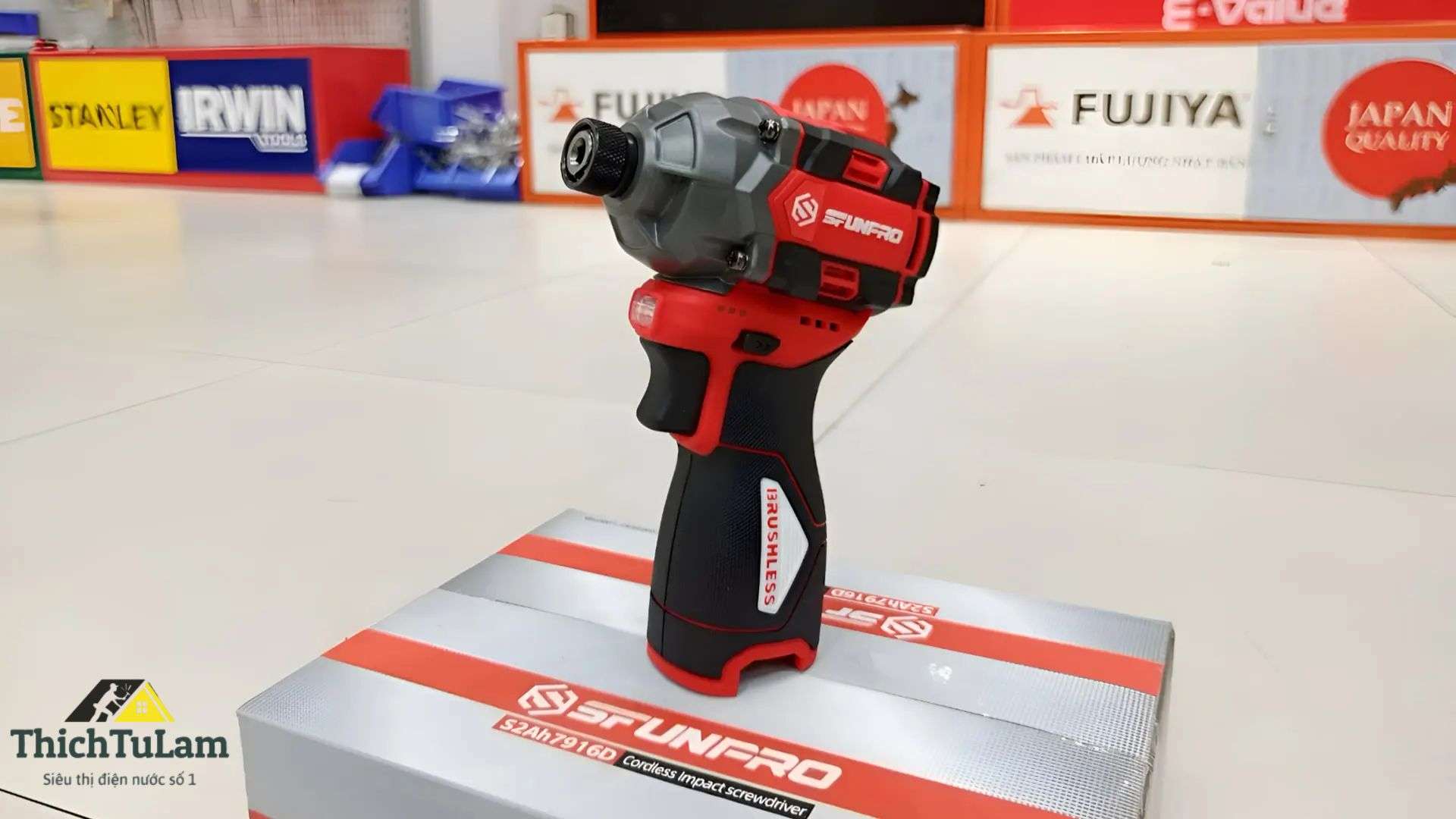 BỘ MÁY BẮT VÍT PIN 16V LỰC 150N.M (2 PIN + 1 SẠC) SFUNPRO S2AH7916D