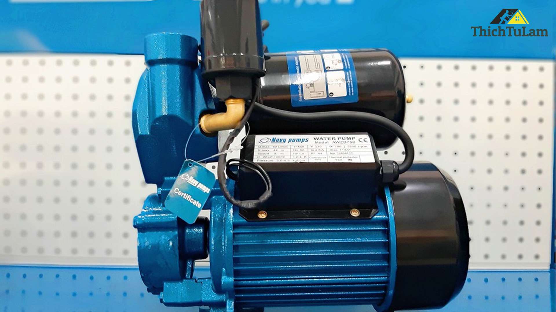 Máy bơm nước Navy
