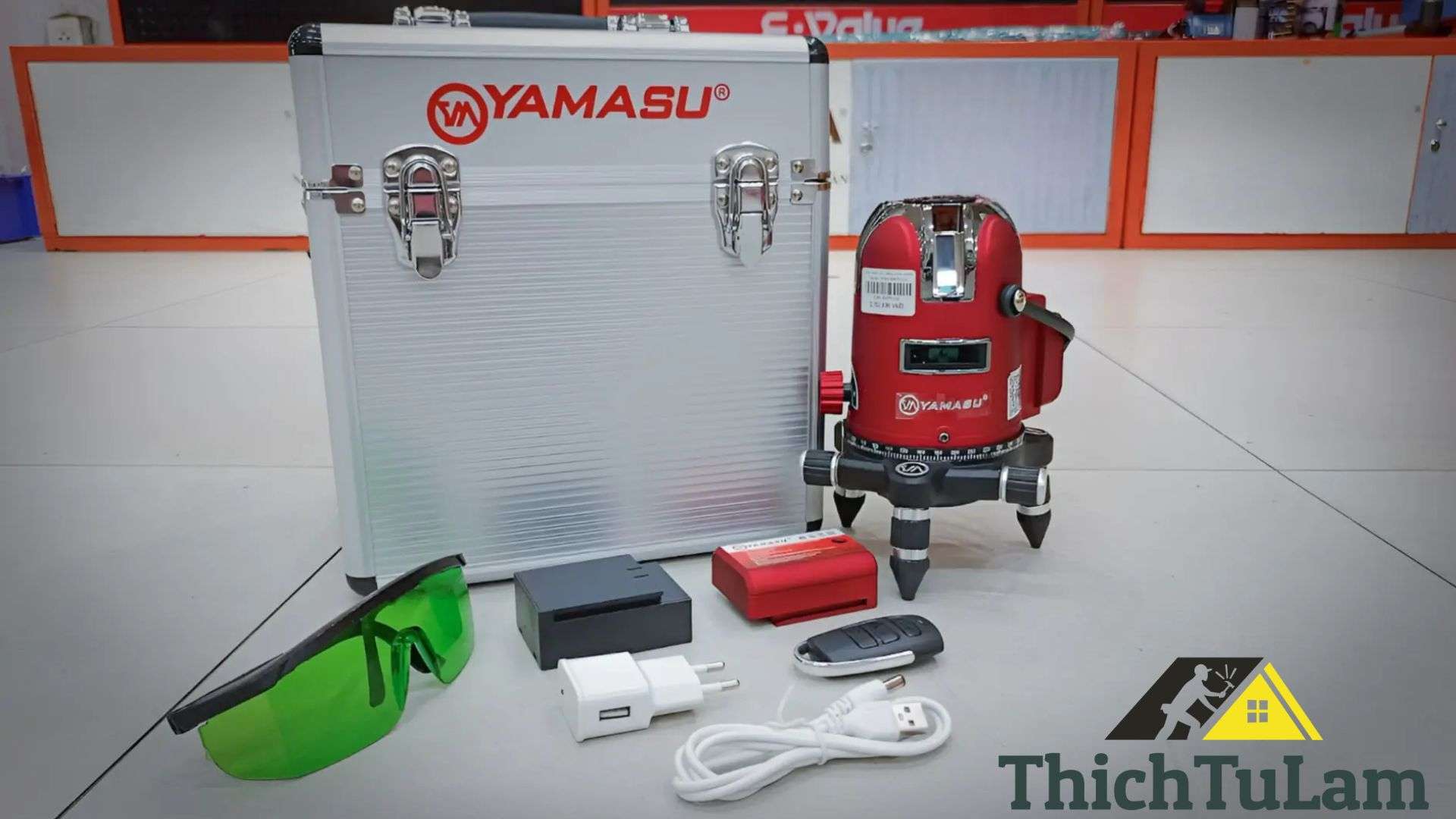 Máy cân mực lazer 5 tia xanh Yamasu YMS-388PLUS